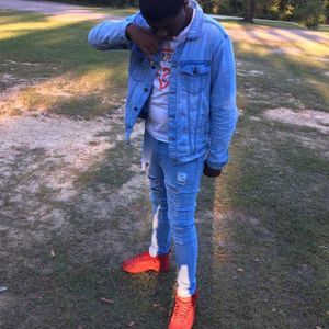 Meet your Posher, Tay